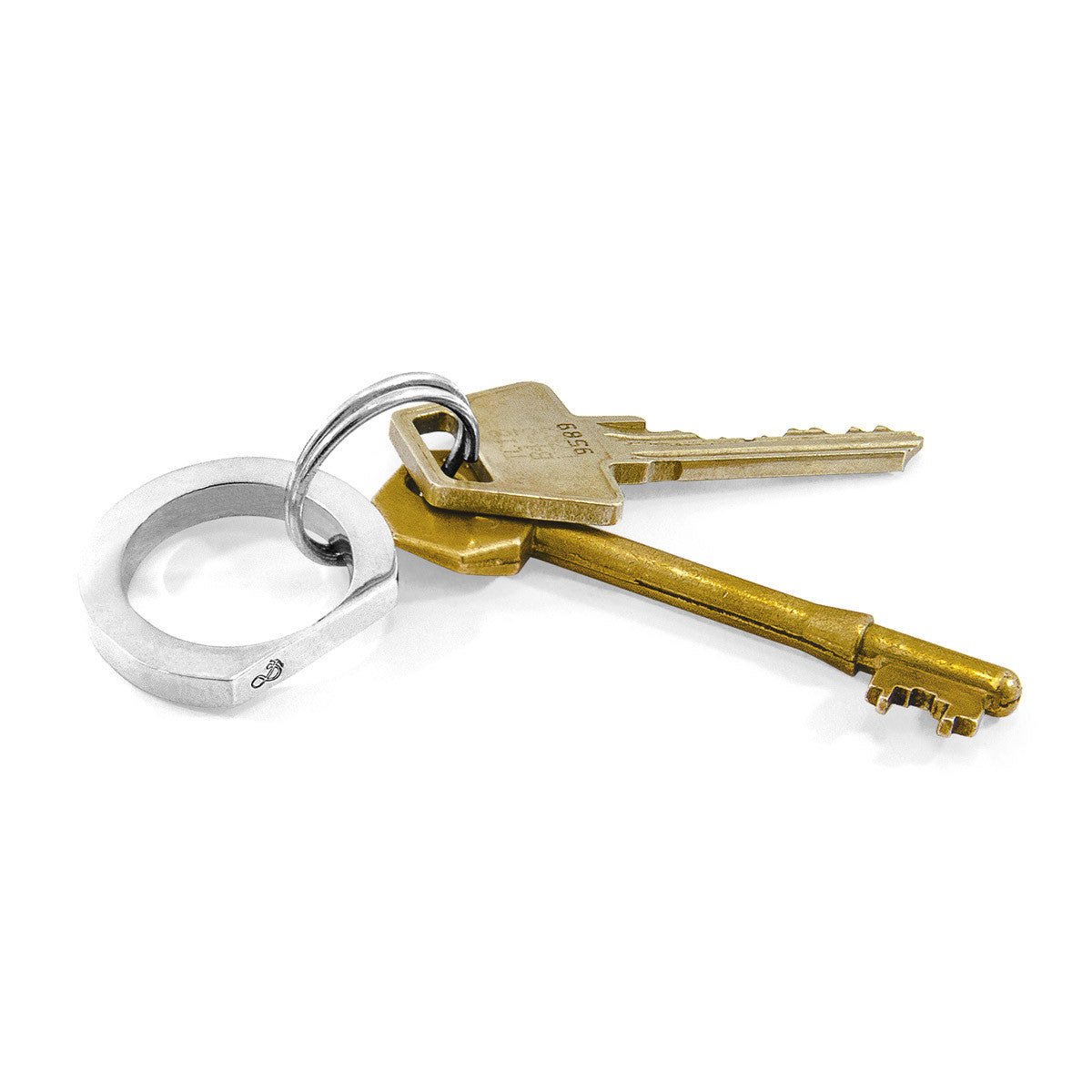 Anchor & Crew Cason Everyday Carry Silver Keyring In Use